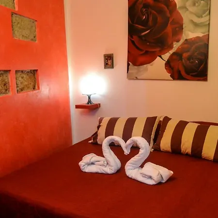 Apartamento Santa Rosalia 33 - Centro Storico *
