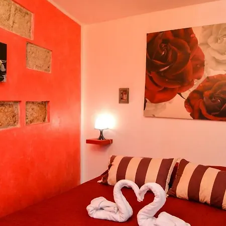 Apartamento Santa Rosalia 33 - Centro Storico